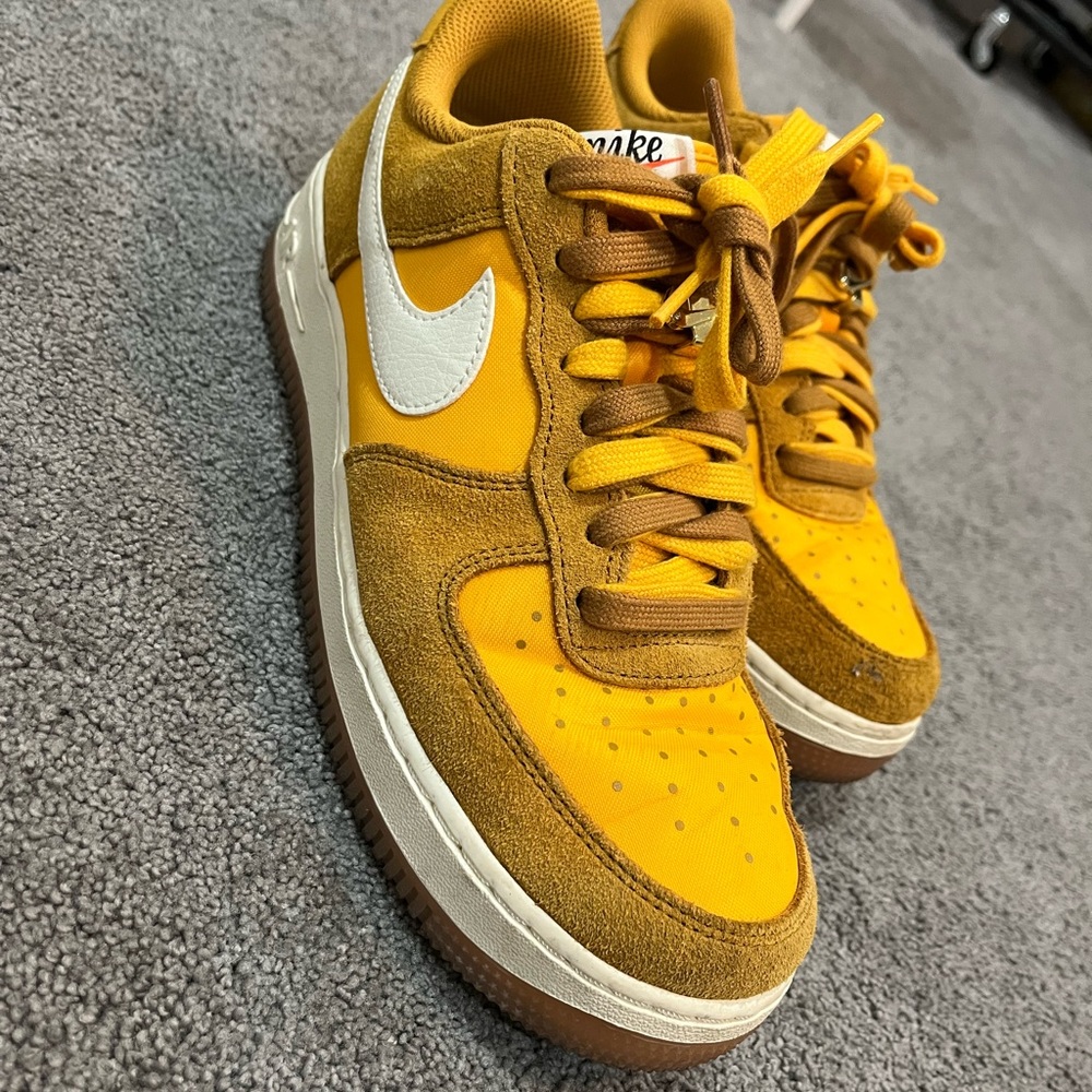 yellow nike air forces